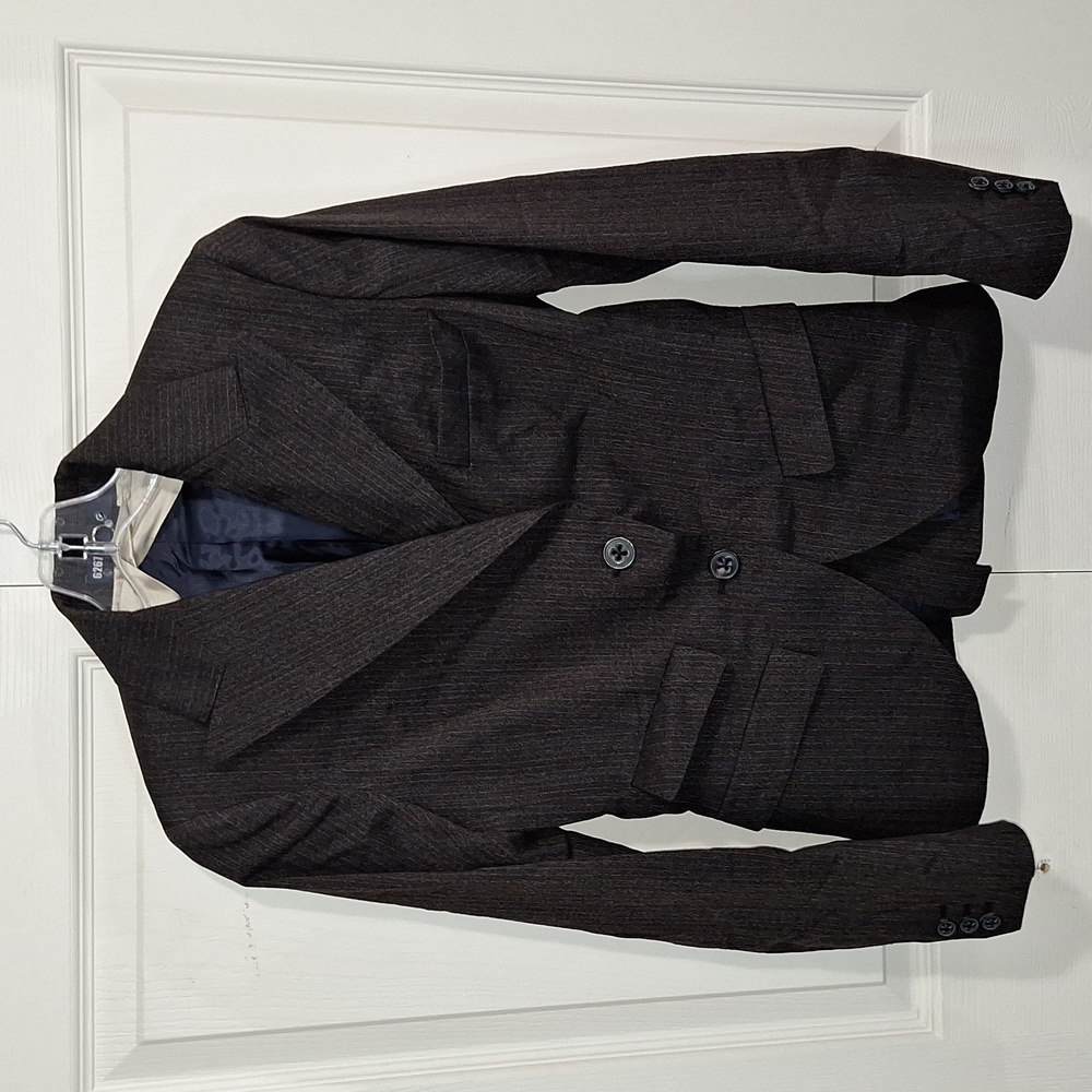 6267 Italian wool blend lined fitted button-up blazer - 40 - dark gray pinstripe